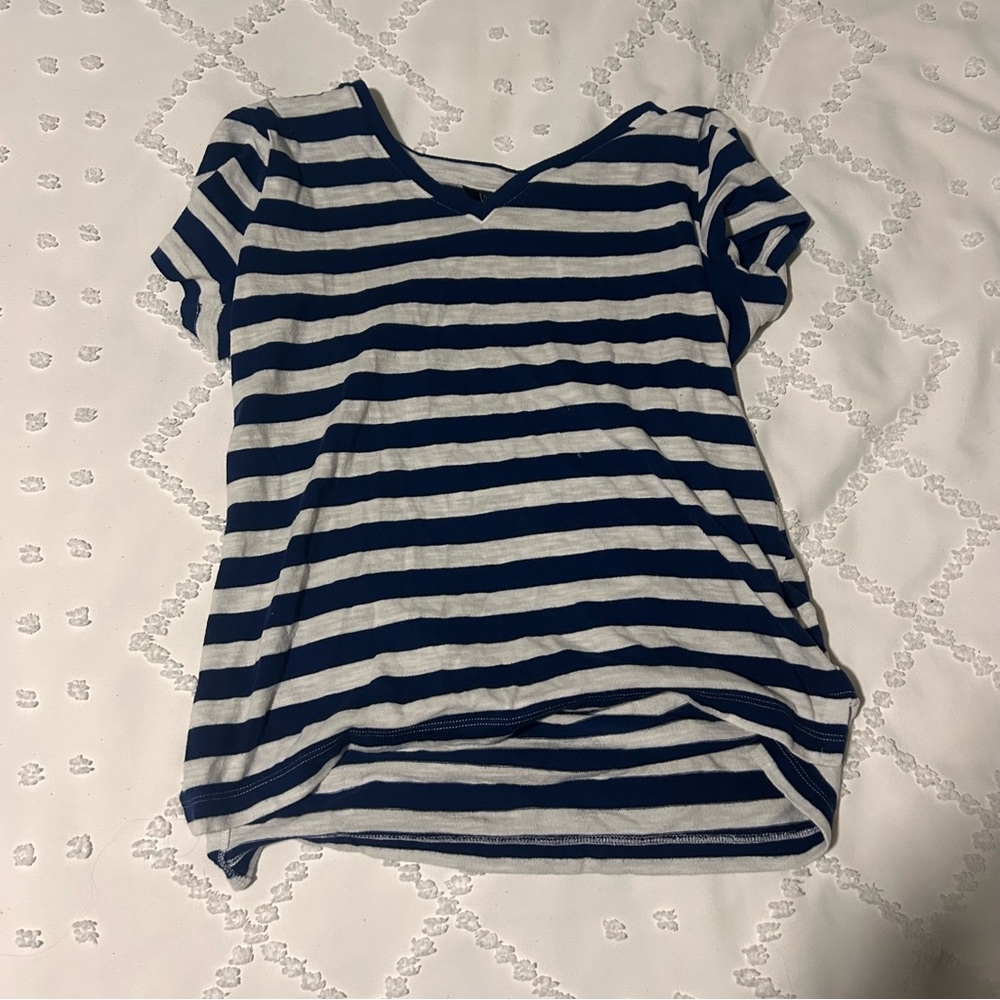 white and blue striped t-shirt